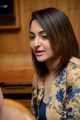 Sonakshi Sinha Interview About Lingaa Movie